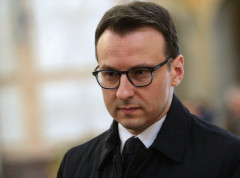 Rode u svom napadu na Srbiju nastoji da preokrene istoriju naglavačke