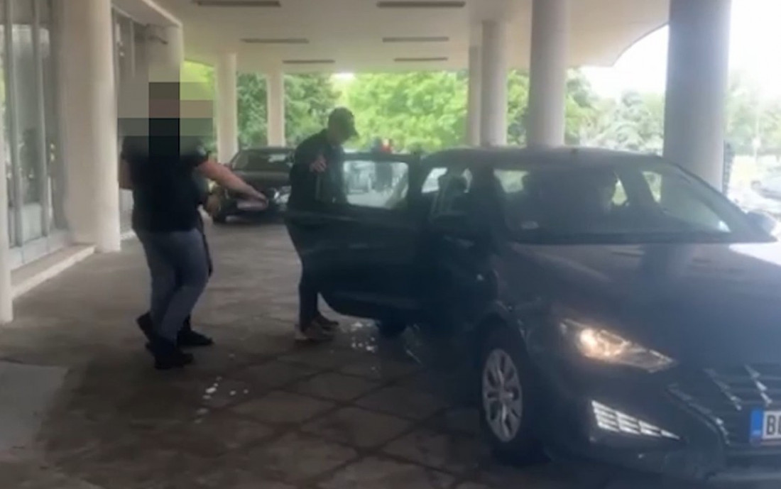 Uhapšeni službenici Agencije za bezbednost saobraćaja