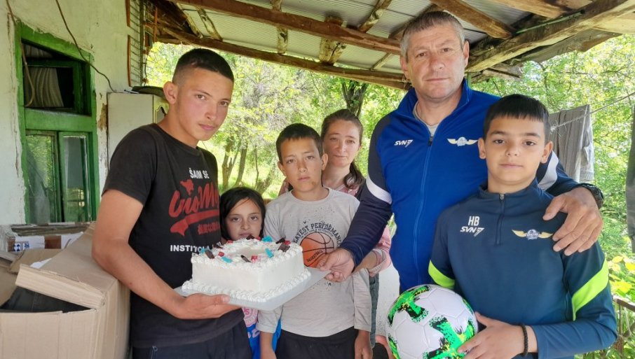 Puna trpeza i kupatilo, san šestočlane porodice Tasić iz sela kod Vranjske Banje (FOTO)