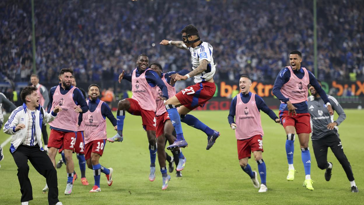 SADA IH NIŠTA NIJE ZAUSTAVILO: Hamburg se posle sedam godina vratio u Bundesligu
