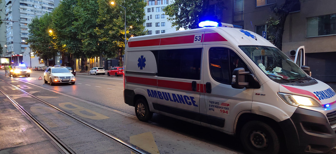 Tri saobraćajne nezgode, četvoro povređeno