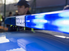 Nepoznati muškarac u Nišu opljačkao staricu, zapalio joj kuću i pobegao
