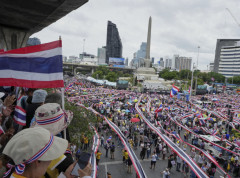 Hiljade demonstranata u Bangkoku tražilo ostavku premijerke Paetongtarn Šinavatre