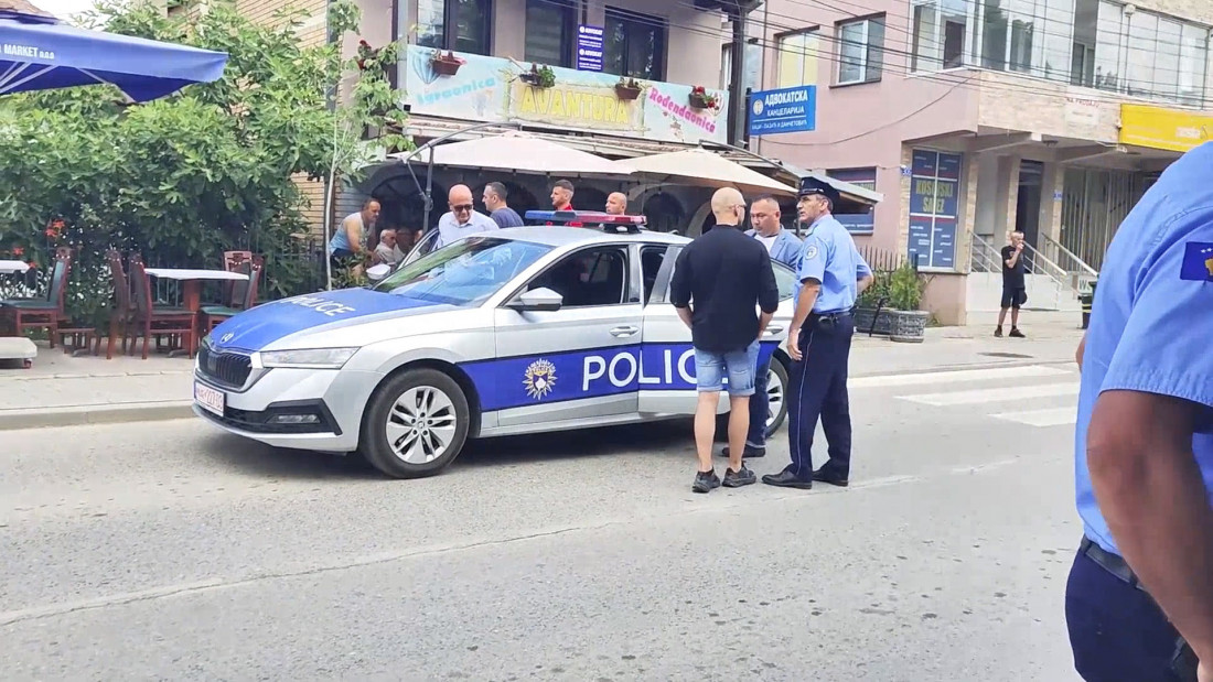 Organizatora hodočašća zaustavili ispred manastira Gračanica