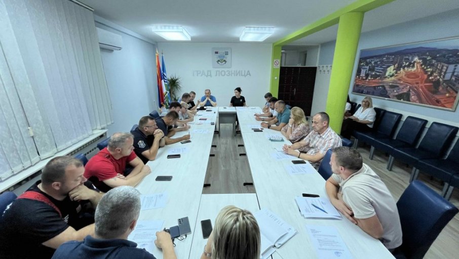 Sednica Štaba za vanredne situacije u Loznici zbog požara na gradskoj deponiji