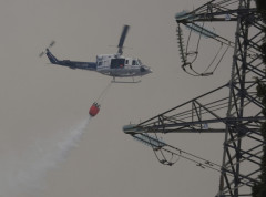 Dim iz Brajića stigao do Cetinja, planira se gašenje helikopterom
