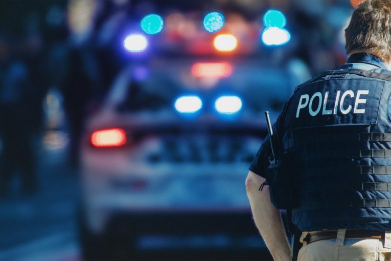 POZNATI TIKTOKER POČINIO UBISTVO: Izrešetao kolegu pred njegovom ženom!