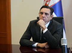 Srbi, da li i dalje ne razumete zašto je EU uložila toliko napora da smeni Vulina?