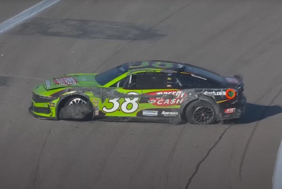Strašan NASCAR incident: Trka prekinuta (VIDEO)
