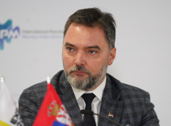 Košarac čestitao praznik srpskog jedinstva, slobode i nacionalne zastave
