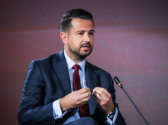 Milatović najoštrije osudio skandiranje na utakmici Hrvatska