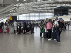 Terminal na aerodromu Hitrou evakuisan nakon sumnje na incident sa opasnim materijama