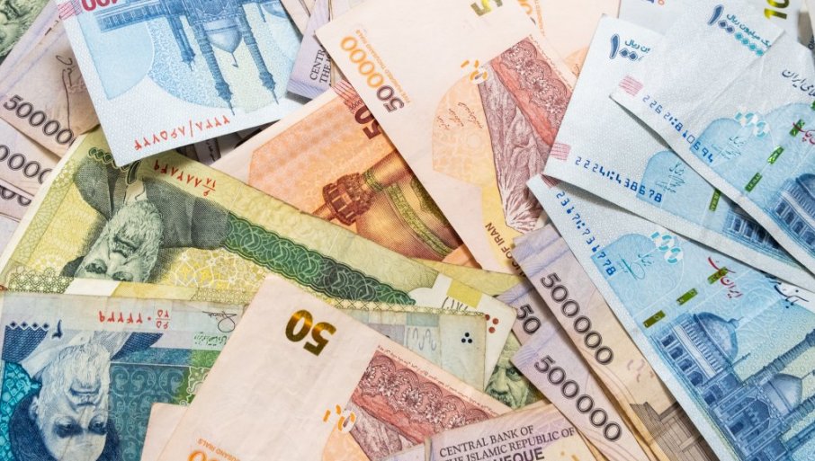 ŠTA ZNAČI „NORMALNO“ STANJE NA TEKUĆEM RAČUNU? Ovo su prosečni iznosi štednje po starosnim grupama