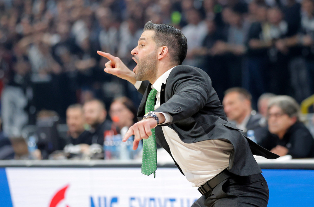 Svetislav Pešić na ivici smene