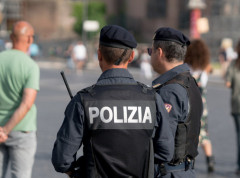 Težak porodični zločin u Beneventu, u toku potera za osumnjičenim ubicom