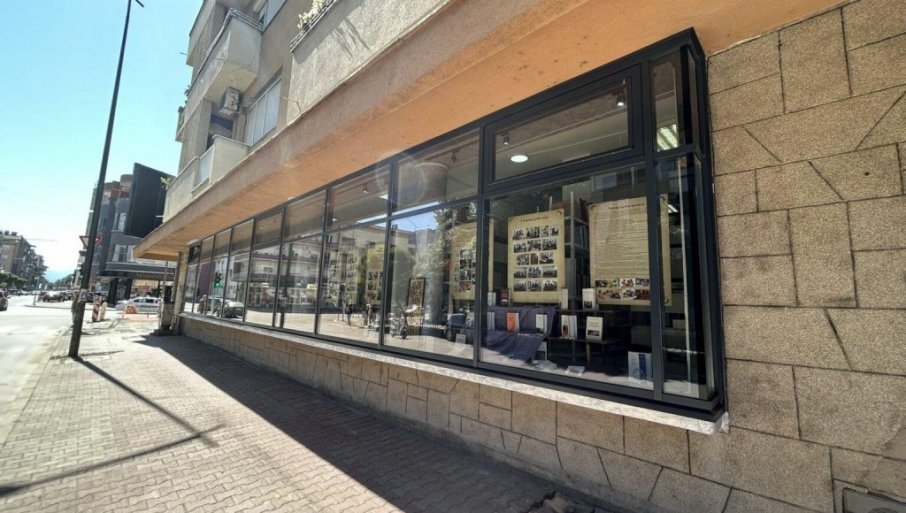 Izložba radova likovne sekcije Kluba za stare