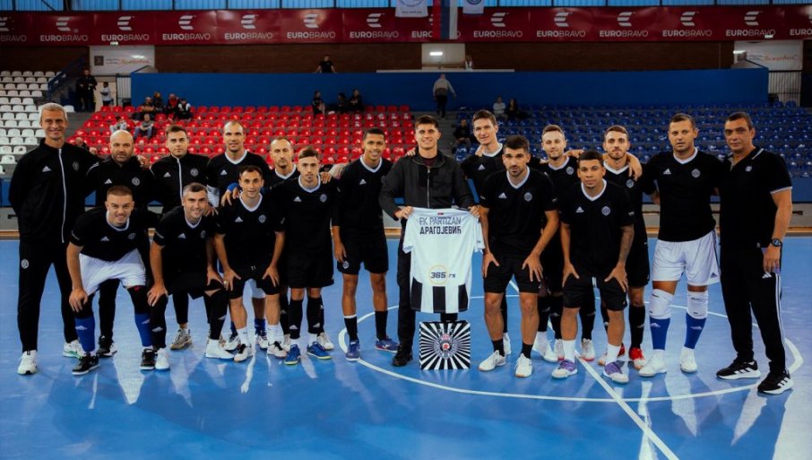 Kapiten FK Partizan posetio futsal ekipu pred odlazak na okupljanje U21 reprezentacije