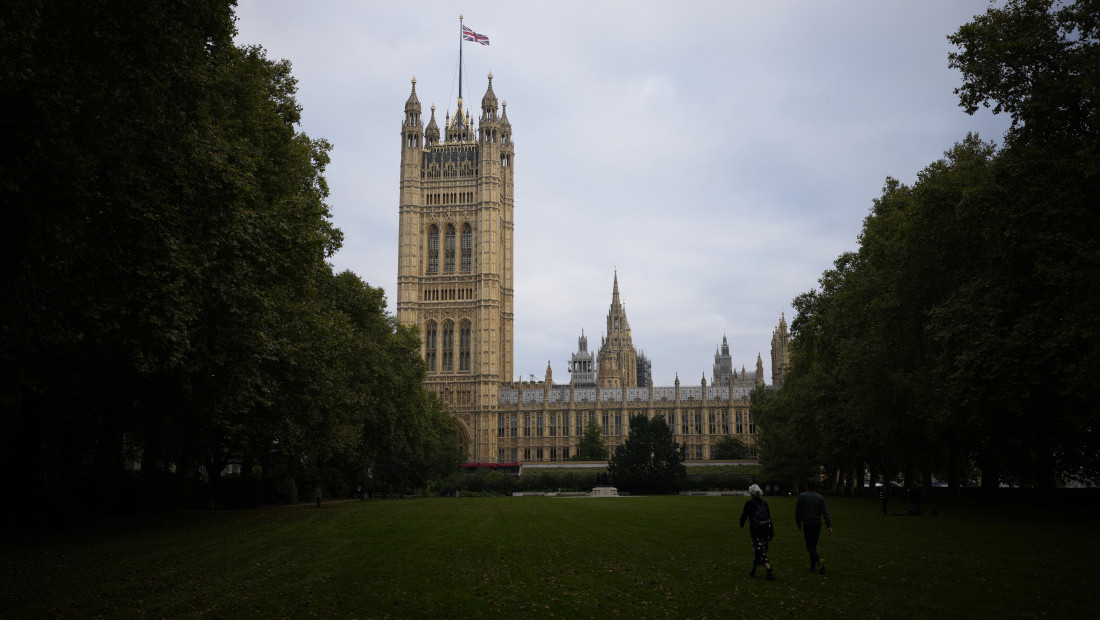 Uhapšeni zbog telefona koji je ometao premijera Starmera