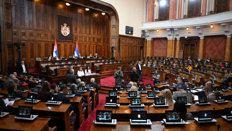 Skupština Srbije: Novčane kazne za poslanike