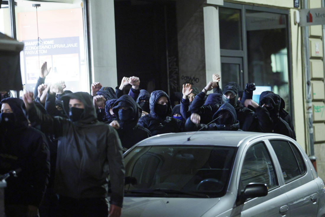 Srbin oči u oči sa crnokošuljašima u Zagrebu