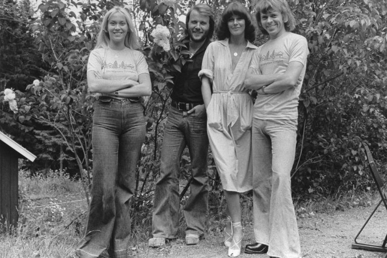 UMRO ČLAN LEGENDARNE GRUPE ABBA!