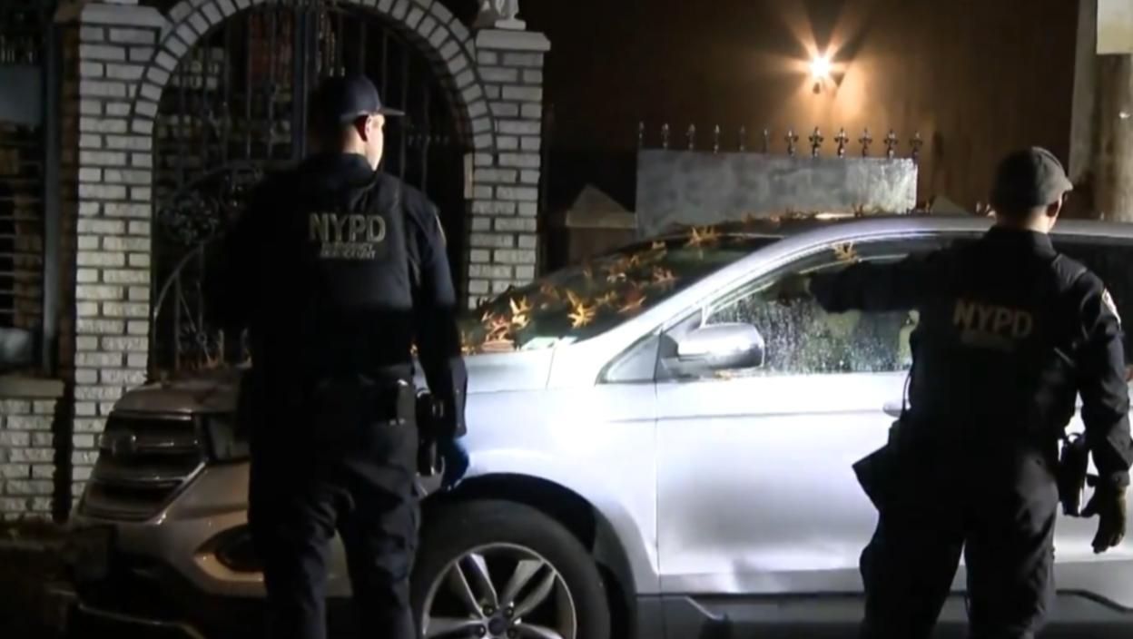 Šestoro upucanih, jedna osoba ubijena među ranjenima i tinejdžer (16)- potresne scene zapaljenih sveća na mestu događaja (VIDEO)