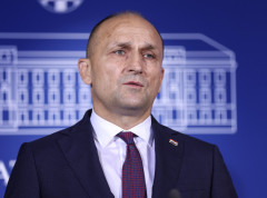 Vojni obveznici će morati da budu uredno ošišani, ali ne na nularicu