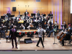 Duo Igudesman i Džu sa filharmoničarima svirali koncert za pamćenje u Kolarcu