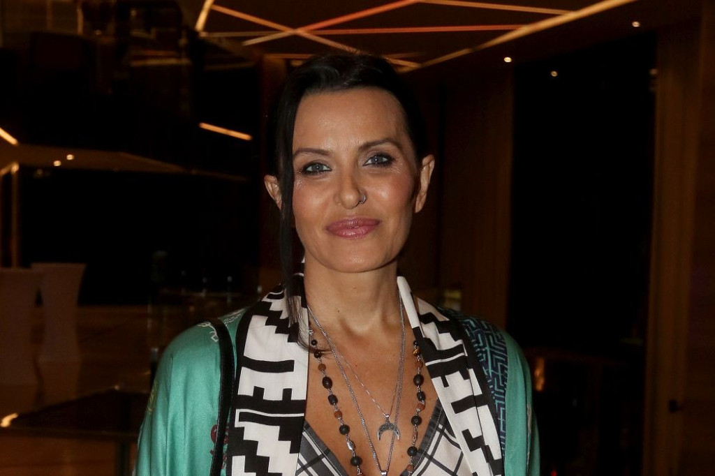 Ovde joj dolaze i bivši muž i sadašnji dečko!