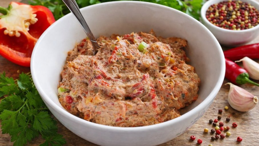 POSNA SALATA SA PAPRIKAMA: Jednostavna, bogata i puna ukusa