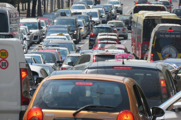 SPREMITE ČELIČNE ŽIVCE! Danas se svuda očekuju gužve, kolone i zastoji