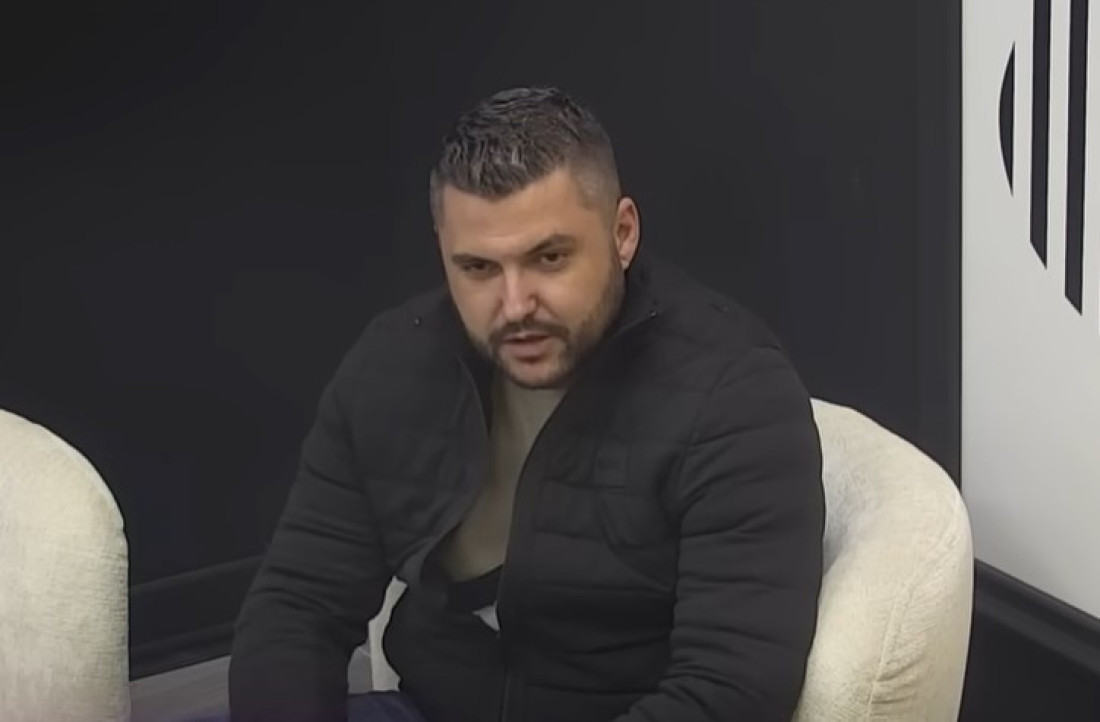 Asminov otac ponovo opleo po Staniji