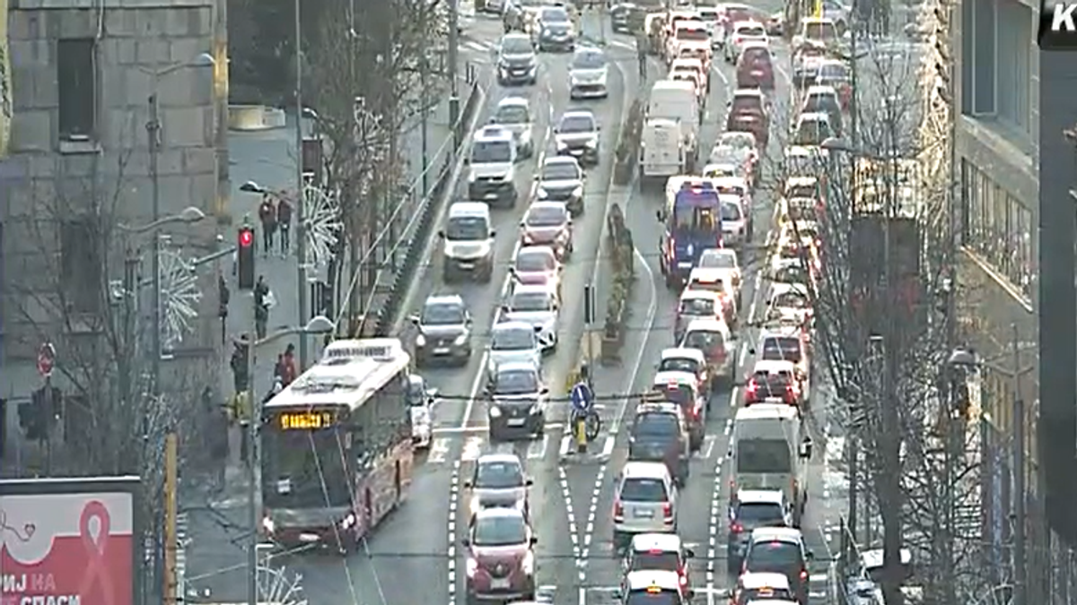 Ogromne gužve dan pred doček Nove godine, vozila mile: Evo gde je najkritičnije