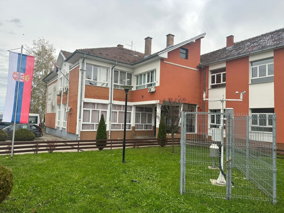 Škola Branislav Petrović u Slatini zabrana mobilnih telefona