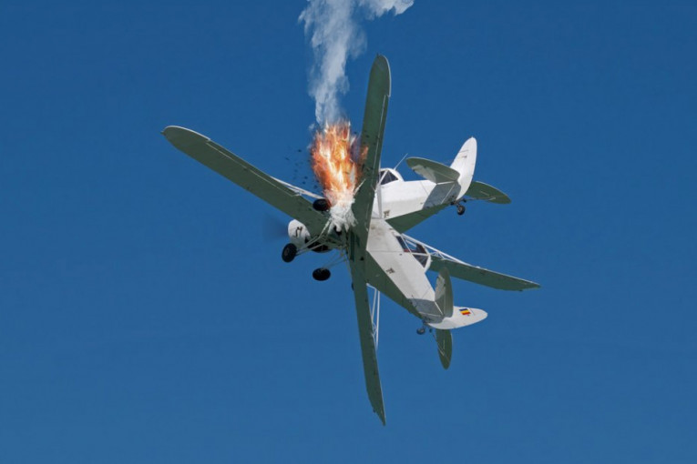 SRUŠIO SE AVION U MORE! Ima mrtvih!