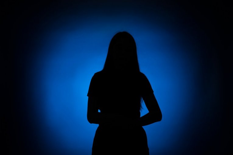 TUGA! Slavna glumica najavila SAMOUBISTVO!