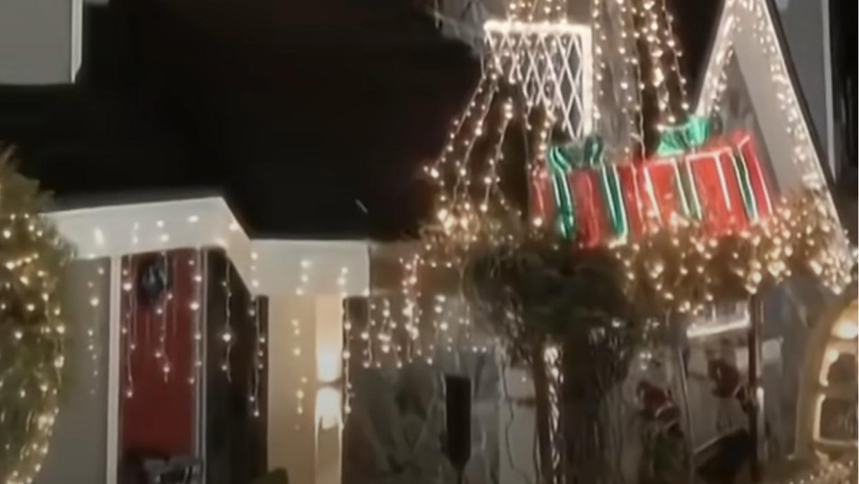 Veštački sneg, hiljade svetala i stotine prazničnih figurica pretvorili imanje u pravu atrakciju (VIDEO)