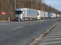 Prevoznici ne odustaju od blokade graničnih prelaza do rešenja problema