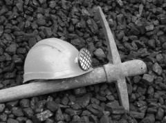 Više od 200 ljudi poginulo u urušavanju rudnika