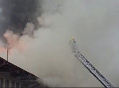 Veliki požar izbio u industrijskoj zoni u Novom Pazaru