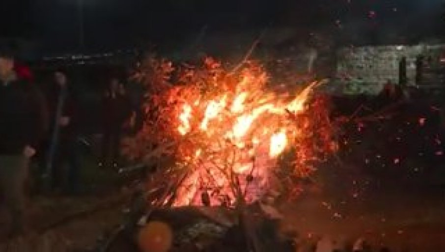 U manastiru Banjska obeleženo Badnje veče (VIDEO)