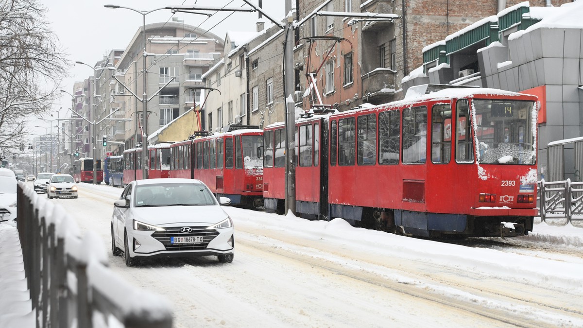 Gradski prevoz saobraća bez većih problema, nema izmene trasa