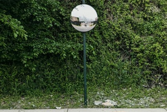 Zbog feng šuija uklonili saobraćajno ogledalo, pa nastao haos