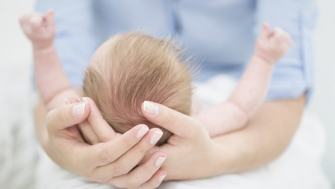 U Britaniji rođena prva beba iz materice preminule donorke