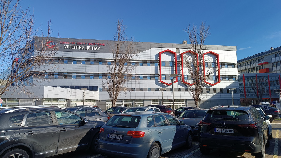 U UKC Vojvodine uspešno izvedena epiduralna adhezioliza