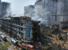 Požar u zgradi u Karačiju nedaleko od lokacije nedavnog smrtonosnog požara