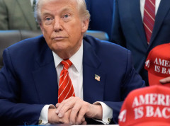 Vreme je da se Amerikanci oslobode Epstinovih dosijea, žao mi je što će Klintonovi svedočiti pred Kongresom