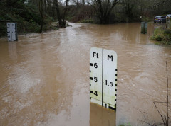 Crveno upozorenje u Rumuniji zbog poplava, blokirani putevi, nastala klizišta