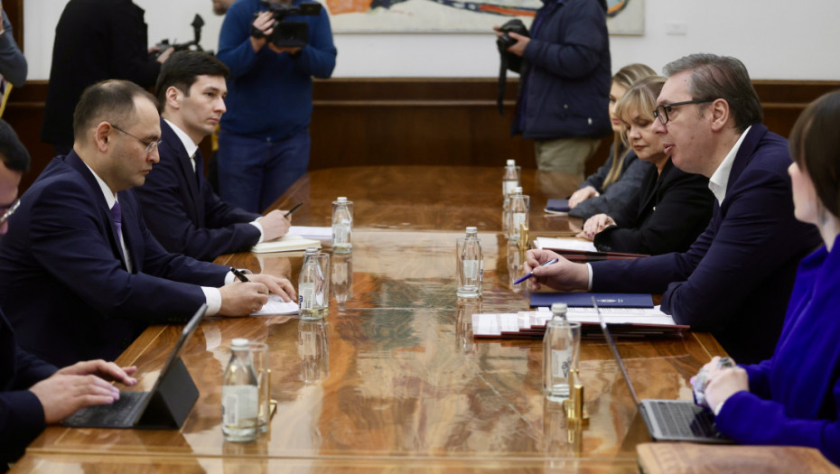 Vučić sa ambasadorom Uzbekistana
