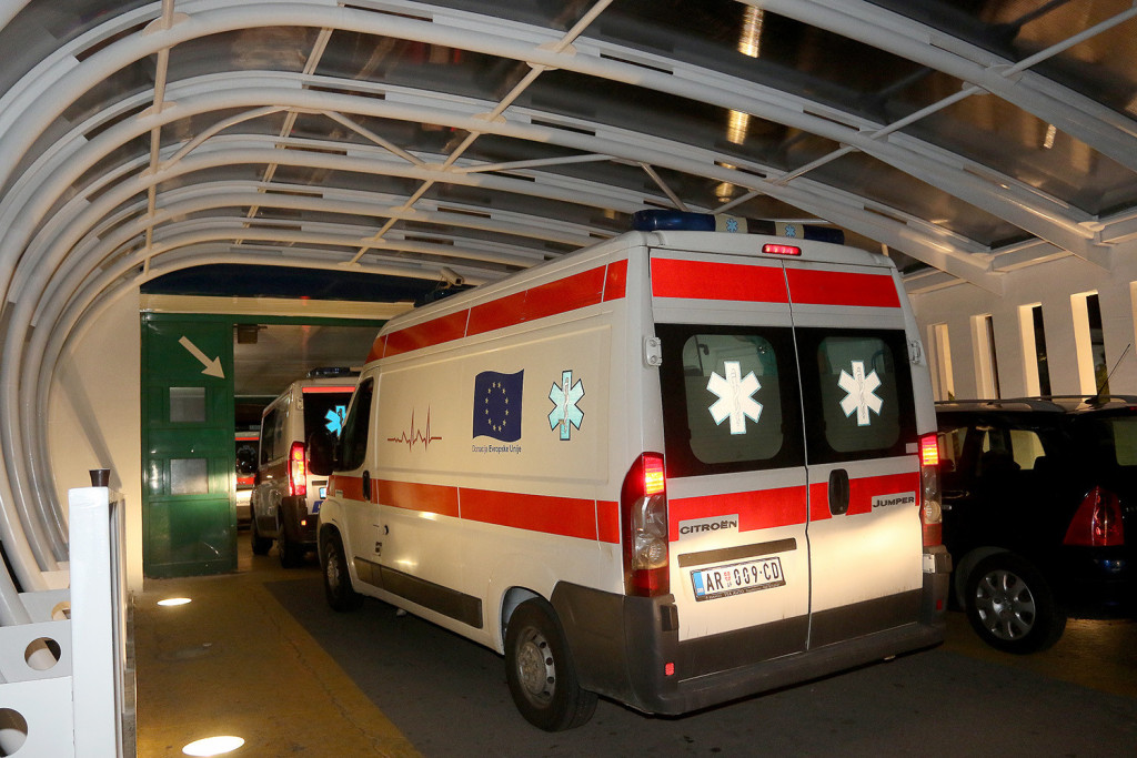 Viktor se rodio u automobilu u pokretu!